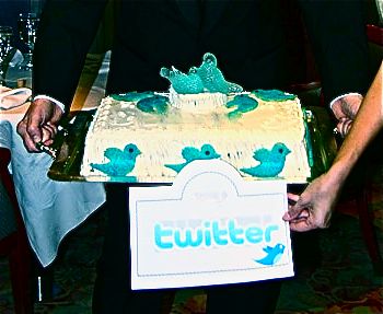 Twitter Turns Six .. A Piece of Cake